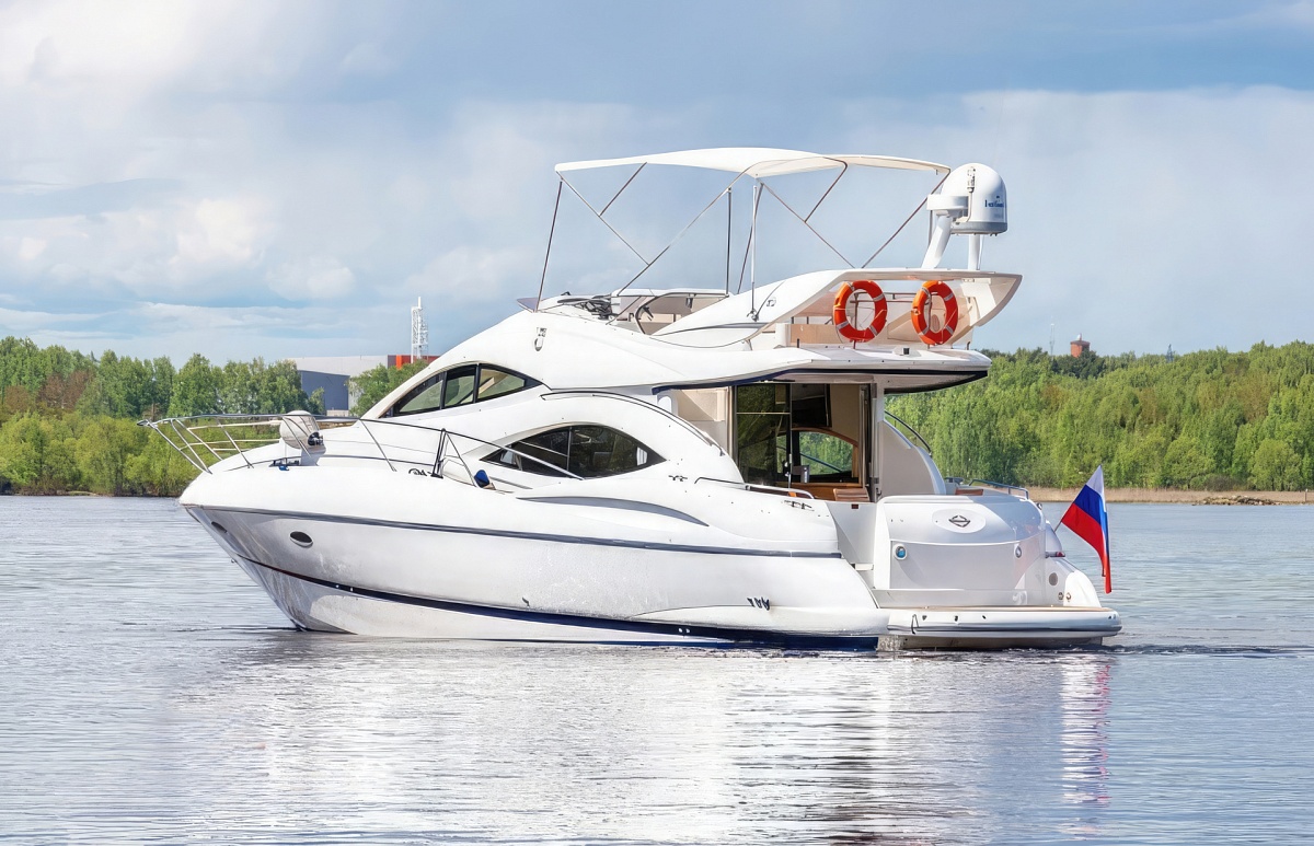 Аренда яхты Sunseeker 44 в Москве и Подмосковье